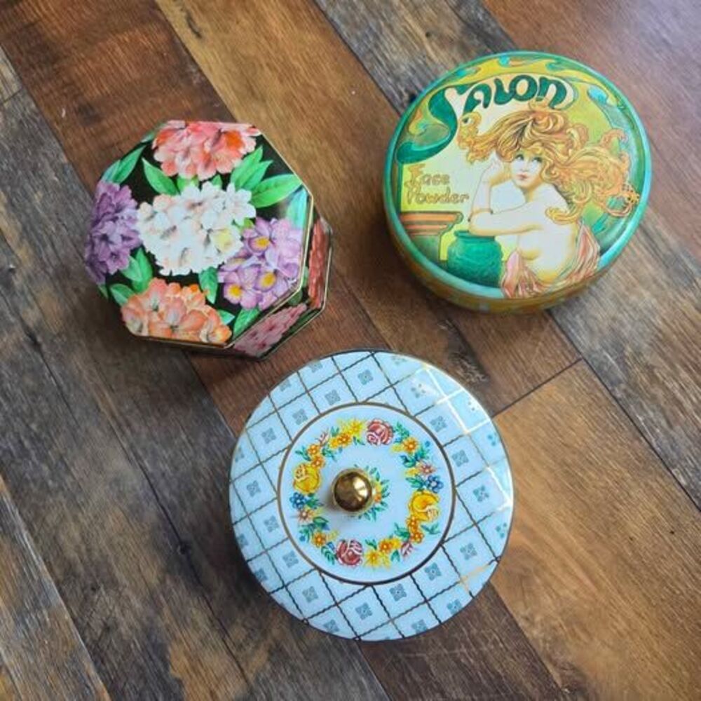 Vtg Decorative Tins Box Set Powder Room Bathroom Storage Made in England Cottage